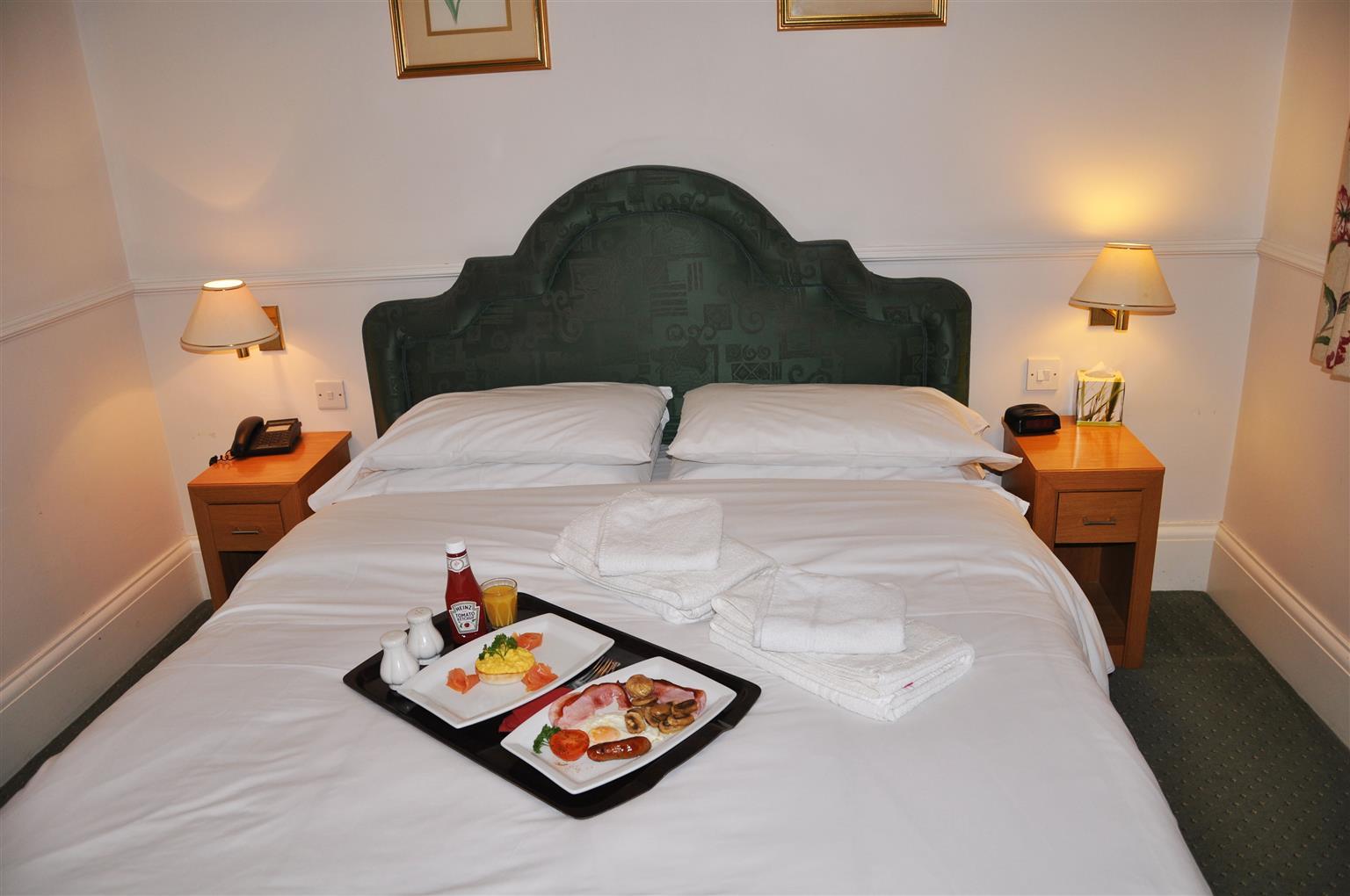 Montague Hotel Борнмът Екстериор снимка