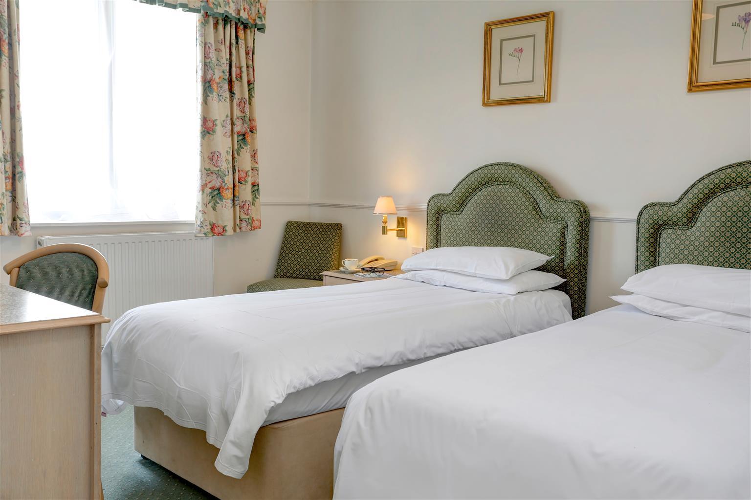Montague Hotel Борнмът Екстериор снимка